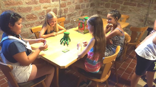 auch Gesellschaftsspiele fanden großes Interesse
