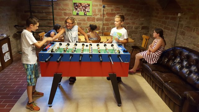 der TischKicker wurde von Mädels und Jungs gut genutzt