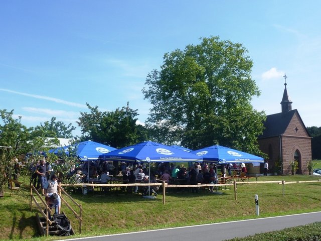 "Odenwälder Trachtenkapelle Wenschdorf-Monbrunn" beim Kapellenfest Monbrunn