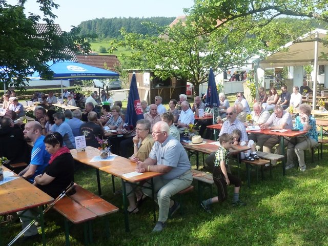 "Odenwälder Trachtenkapelle Wenschdorf-Monbrunn" beim Kapellenfest Monbrunn