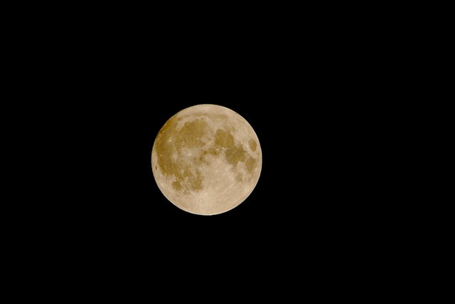 Vollmond am 15.10.2016 gegen 23.30 Uhr.