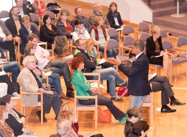 Dass sich der Einsatz des Betriebs für Mitarbeitergesundheit lohnt, stellte Professor Dr. Stephan Gronwald von der TH Deggendorf fest.