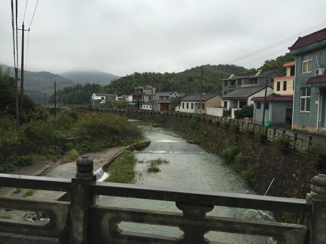 der Bach bei Gongtongcun