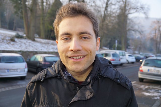 Paul Hörenz, Vikar, Miltenberg: 
„Ich wünsche mir, dass es in vielen verschiedenen Veranstaltungen des Jubiläumsjahres  zu Aha-Erlebnissen kommt und  Menschen ein Licht aufgeht, worum es in der Reformation  eigentlich geht.  Ich wünsche mir, dass die Sogkraft des Evangeliums  und die daraus erwachsene Freiheit  in unserer Gesellschaft wieder neu spürbar werden.“