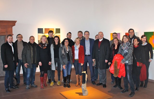 Die Stadt Aschaffenburg errichtet das Christian-Schad-Museum als ersten Bauabschnitt des neuen „Museumsquartiers“. Beim Rundgang mit dabei waren u.a. MdB Bernd Rützel, MdL Martina Fehlner sowie MdL Kathi Petersen, Aschaffenburgs Bürgermeister Jürgen Herzing sowie Dr. Thomas Richter, Leiter der städtischen Museen.