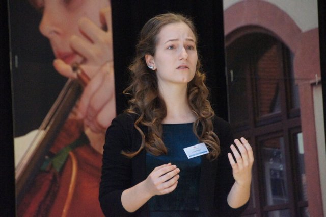 Ausdrucksstark: Sängerin Laura Richter.