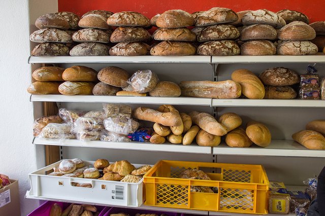 "Wählerisch sind wir nicht, aber es wäre klasse, wenn mal wieder etwas mehr Weißbrot rein käme", so die Helferinnen.
