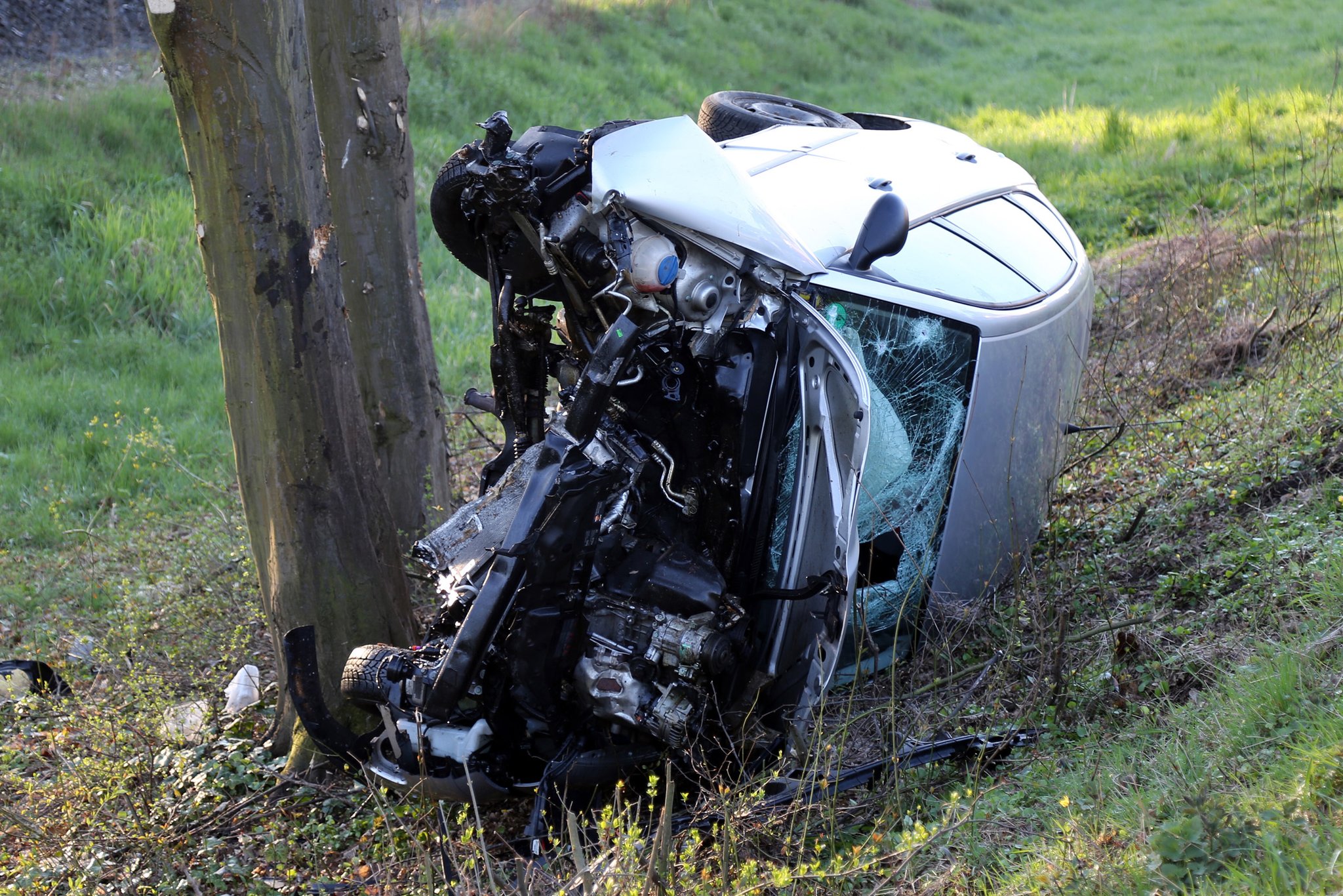 37Jähriger nach Unfall auf der B469 bei Kleinheubach schwer Verletzt am 31.03.2017 Kleinheubach 37Jähriger nach Unfall auf der B469 bei Kleinheubach schwer Verletzt am 31.03.2017 Kleinheubach