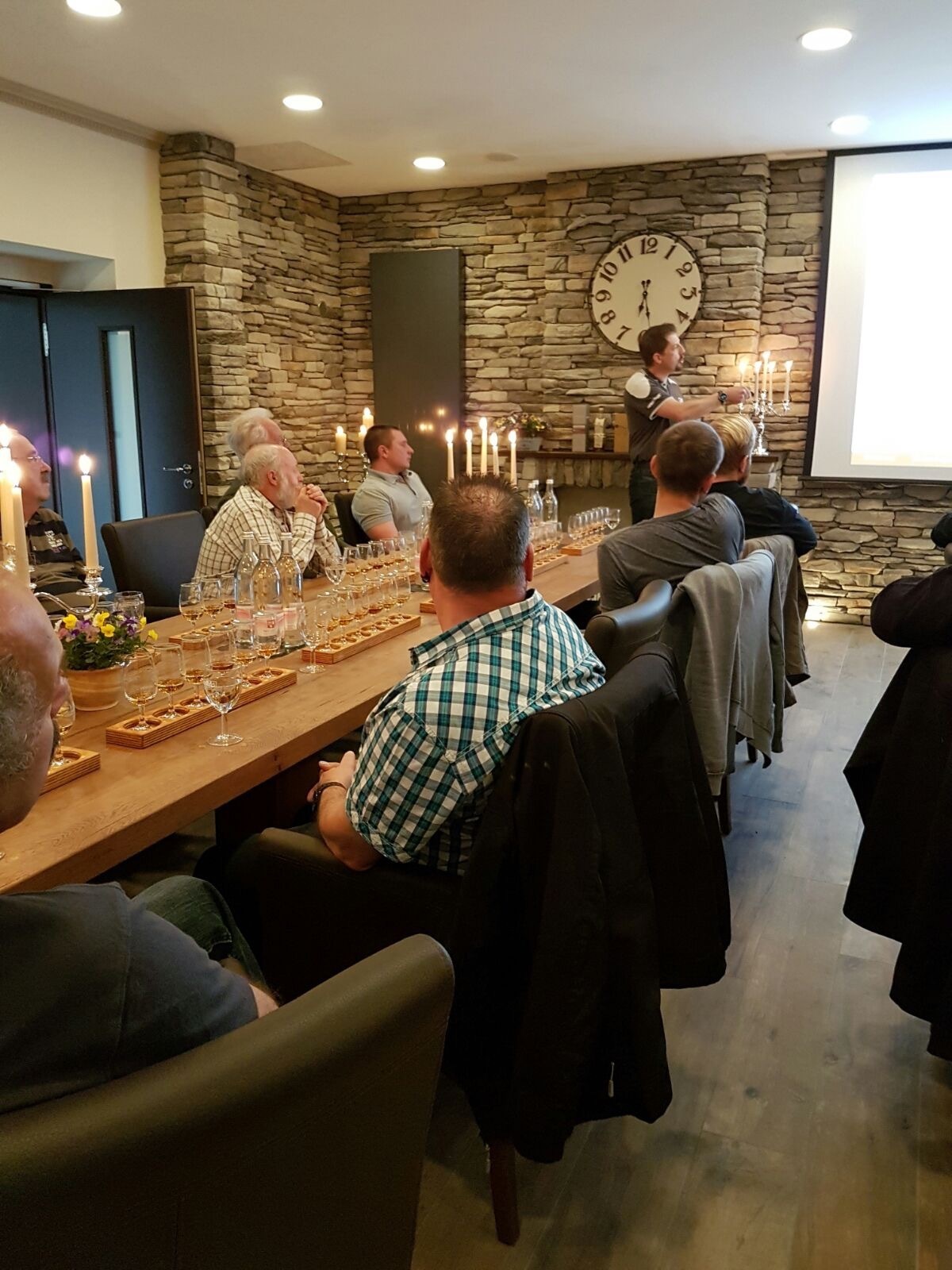 Whiskeyseminar bei KUHNs Trinkgenuss in Elsenfeld-Rück