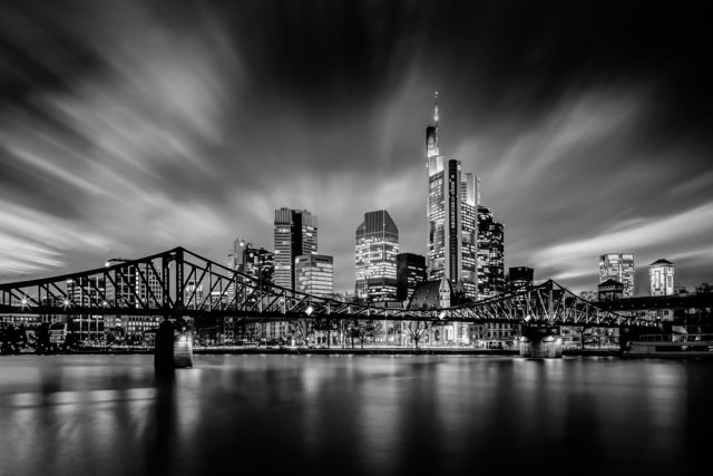 URKUNDE, Skyline | Foto: Carsten Frenzl