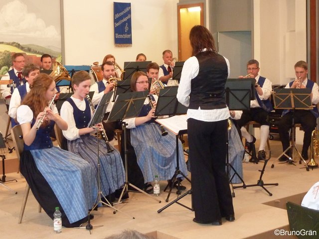 Odenwälder Trachtenkapelle Wenschdorf-Monbrunn beim Musikalischen Maienabend 2017