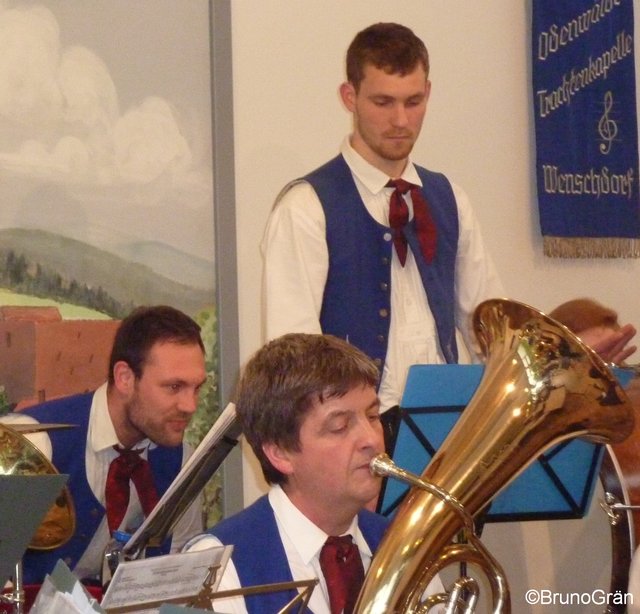 Odenwälder Trachtenkapelle Wenschdorf-Monbrunn beim Musikalischen Maienabend 2017