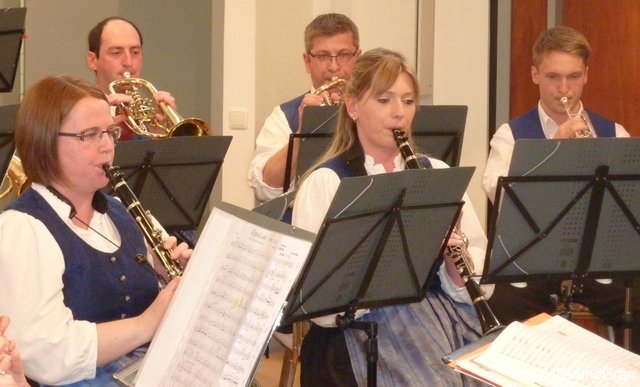 Odenwälder Trachtenkapelle Wenschdorf-Monbrunn beim Musikalischen Maienabend 2017