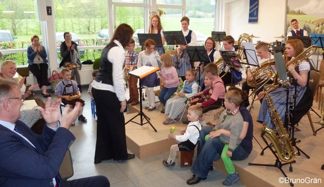 Jugendkapelle Wenschdorf-Monbrunn beim Musikalischen Maienabend 2017