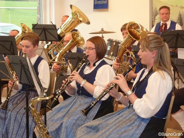 Odenwälder Trachtenkapelle Wenschdorf-Monbrunn beim Musikalischen Maienabend 2017