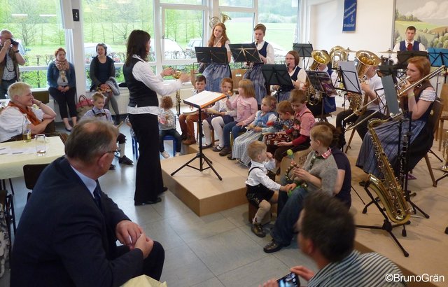 Jugendkapelle Wenschdorf-Monbrunn beim Musikalischen Maienabend 2017