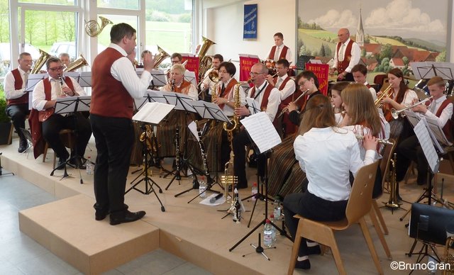Musikkapelle Richelbach beim Musikalischen Maienabend 2017 in Wenschdorf