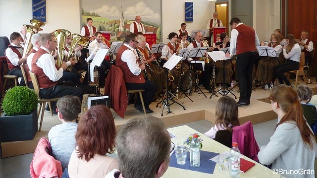 Musikkapelle Richelbach beim Musikalischen Maienabend 2017 in Wenschdorf