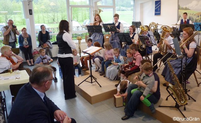Jugendkapelle Wenschdorf-Monbrunn beim Musikalischen Maienabend 2017