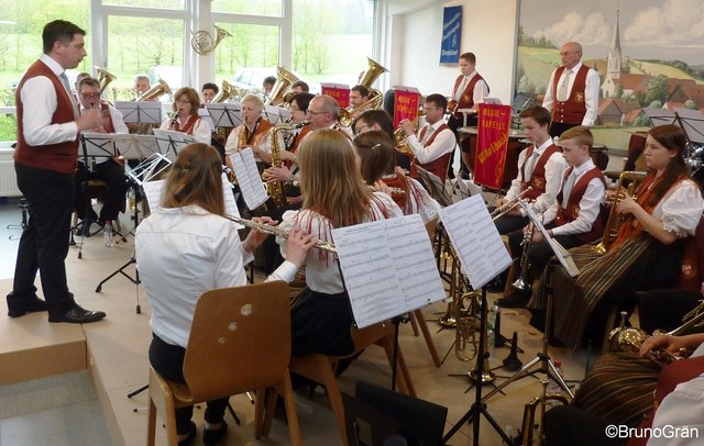 Musikkapelle Richelbach beim Musikalischen Maienabend 2017 in Wenschdorf