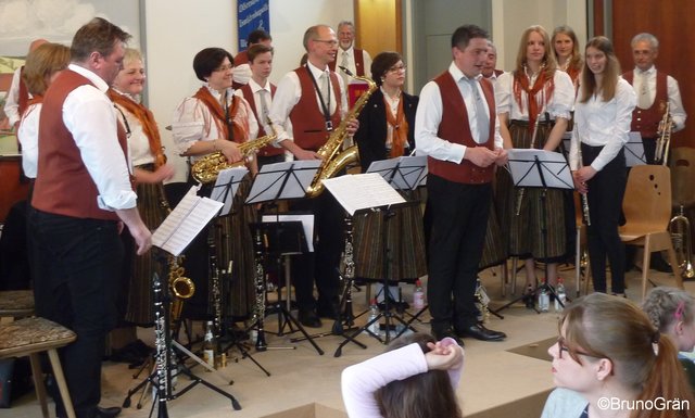 Musikkapelle Richelbach beim Musikalischen Maienabend 2017 in Wenschdorf