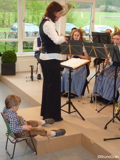 Odenwälder Trachtenkapelle Wenschdorf-Monbrunn beim Musikalischen Maienabend 2017
