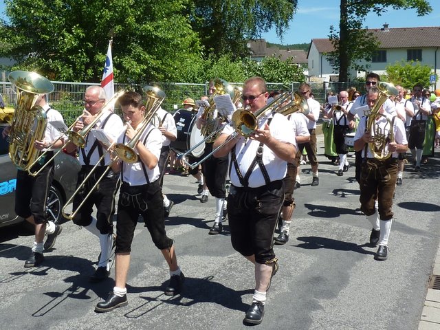 Musikkapelle Watterbach Breitenbuch beim Blumenkorso in Michelstadt