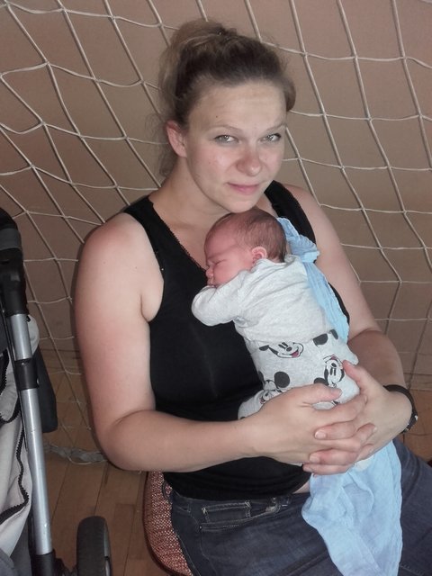 Andrea Müller und Sohn Samuel, Obernburg: „Bei der Geburt ist die Unterstützung durch die Hebamme unverzichtbar, denn sie ist einfach da. Nach der Geburt ist sie für mich und mein Baby eine wichtige Vertrauensperson, mit der ich vieles besprechen kann. Die Hebamme ist ganz einfach Gold wert!“ | Foto: privat