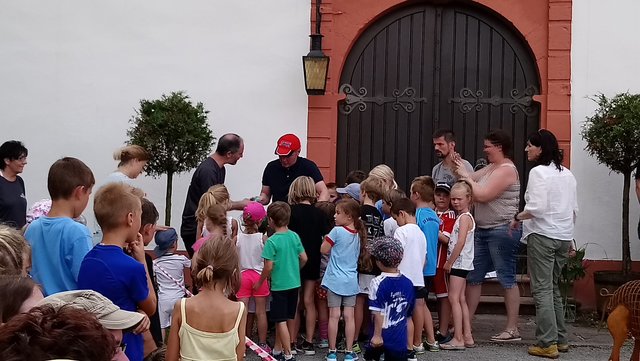 Special Guest Joey Kelly verteilte Medaillien an die "jüngsten" Sieger
