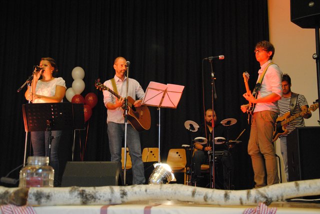 Die Lehrerband umrahmte die Abschlussfeier