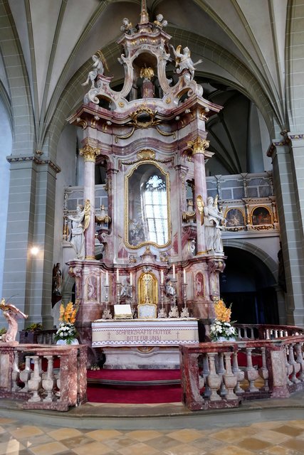 Der Hauptaltar der Klosterkirche "Maria im Sand" Dettelbach