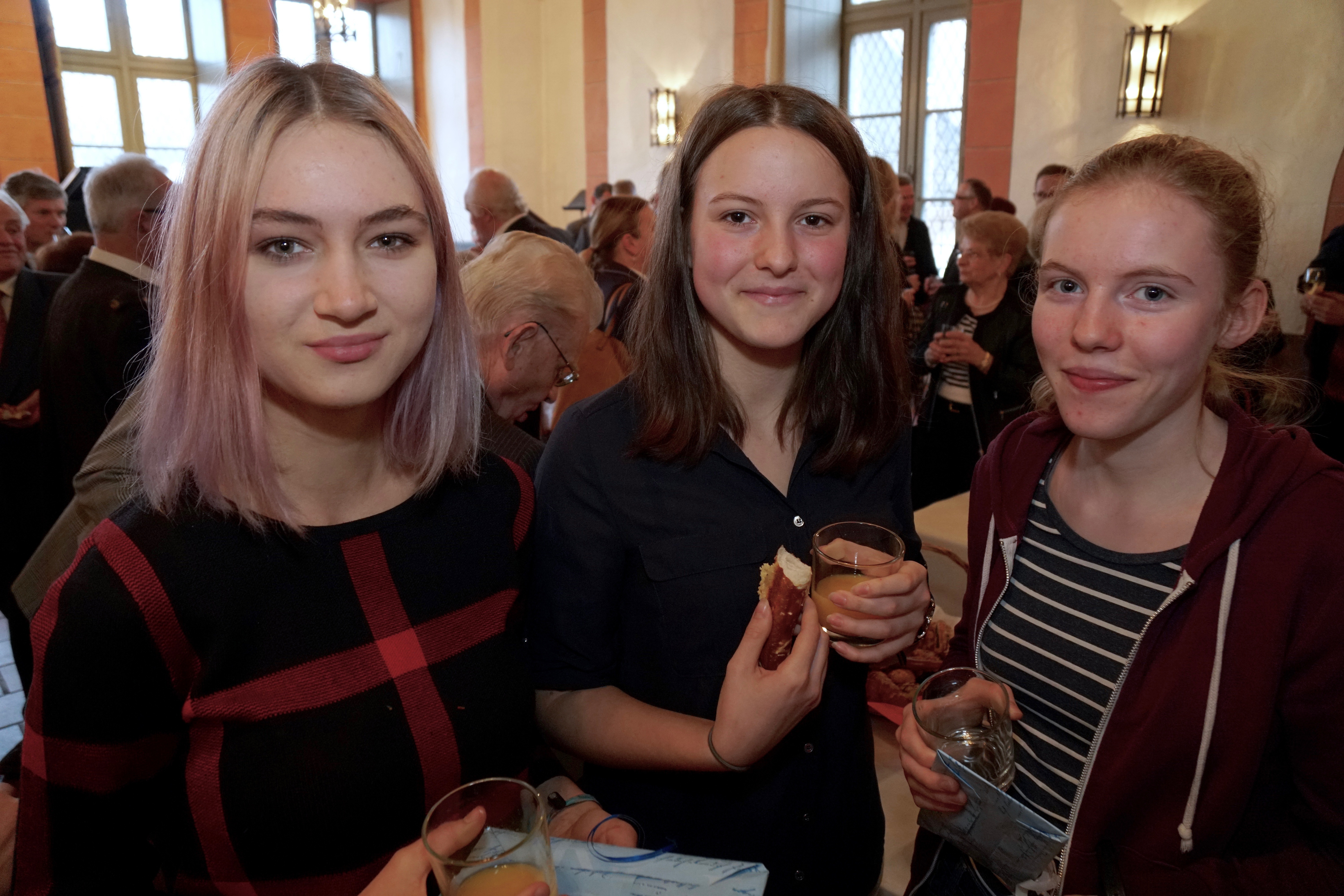 Erfolgreiche, junge Miltenberger Musikerinnen beim Neujahrsempfang im Alten Rathaus.