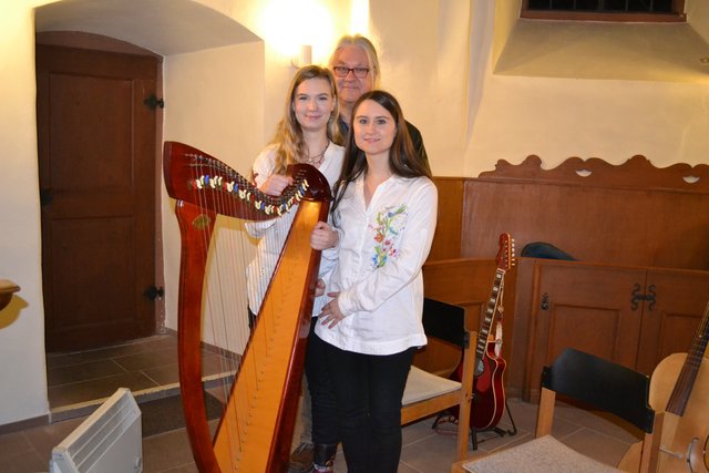 Katharina und Annamarie Gielen mit ihrem Papa