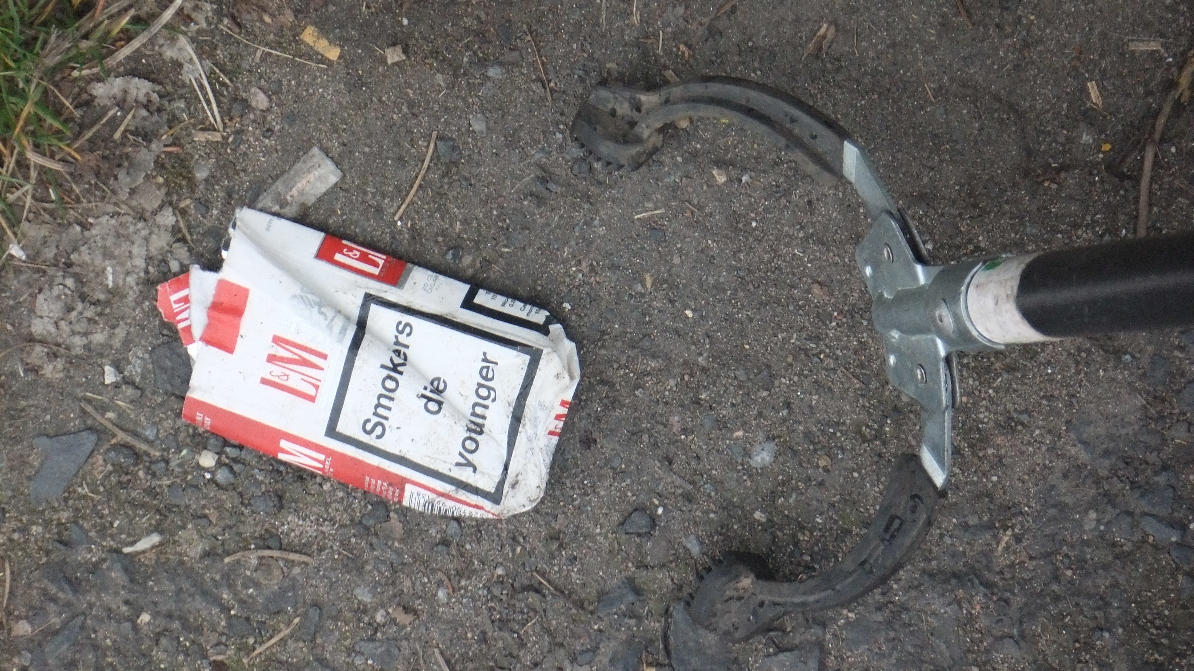 Schadet der Gesundheit und der Umwelt - weg damit.