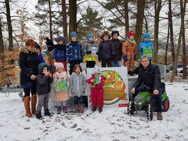 Bürgermeister Luxem und die Kiddys der Bärenhöhle