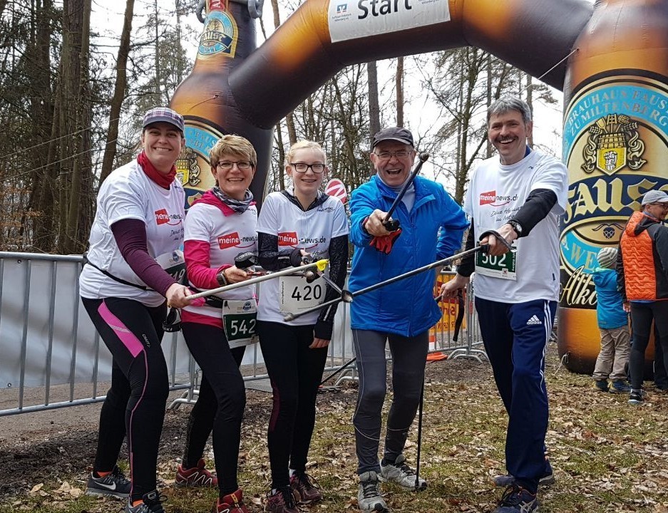 Die "5 Musketiere" erkämpften sich ihren "hart verdienten Muskelkater". ;-) Das News-Verlag-Running-Team, v.l.n.r.: Ingrid Hornig, Iris Breitenbach, Emely Kern, Peter Fuchs und Norbert Breitenbach.
