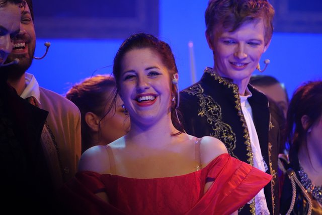 Das in Erlenbach am Bayerischen Untermain präsentierte farbenprächtige Gesamt-Bühnenwerk „Der Graf von Monte Christo“ des amerikanischen Komponisten Frank Wildhorn (* 1959) forderte von allen Beteiligten intensive Vorbereitung und hohe Konzentration bei der Aufführung.