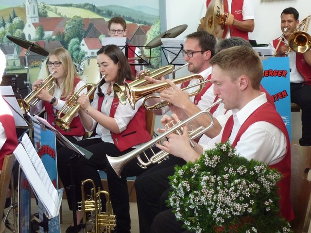 Schneeberger Musikanten unter der Leitung von Berthold Blatz
