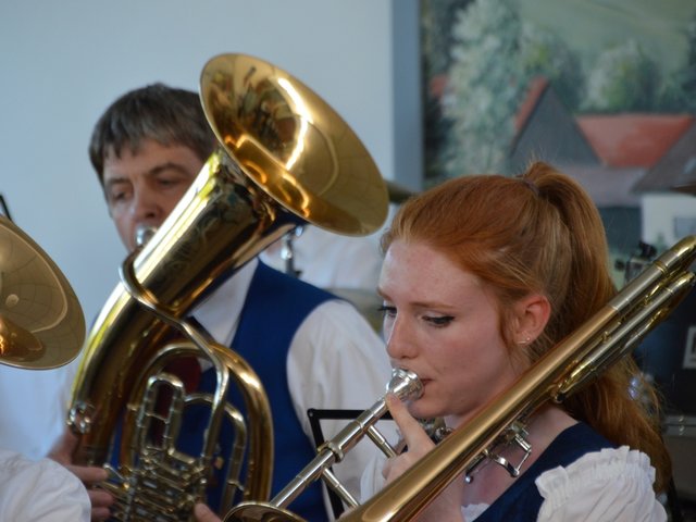 Jugendkapelle und  Odenwälder Trachtenkapelle Wenschdorf-Monbrunn musizieren zusammen