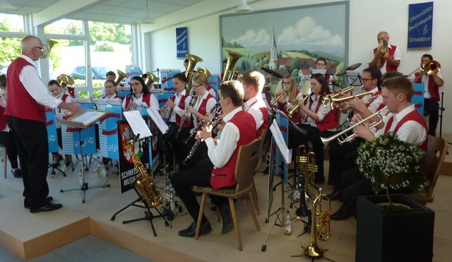 Schneeberger Musikanten unter der Leitung von Berthold Blatz