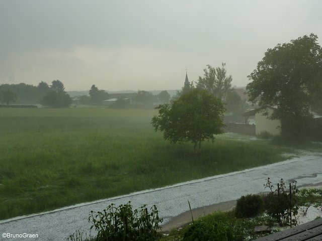 Hagel und Starkregen in Wenschdorf
