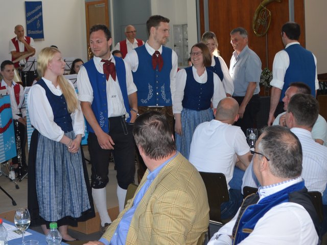 verdiente Aktive der Odenwälder Trachtenkapelle Wenschdorf-Monbrunn
