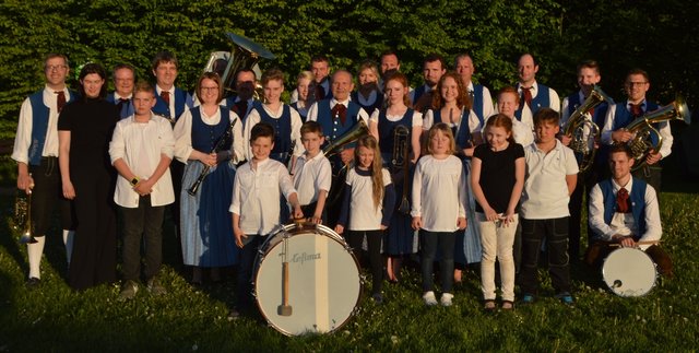 Jugendkapelle und Odenwälder Trachtenkapelle Wenschdorf-Monbrunn