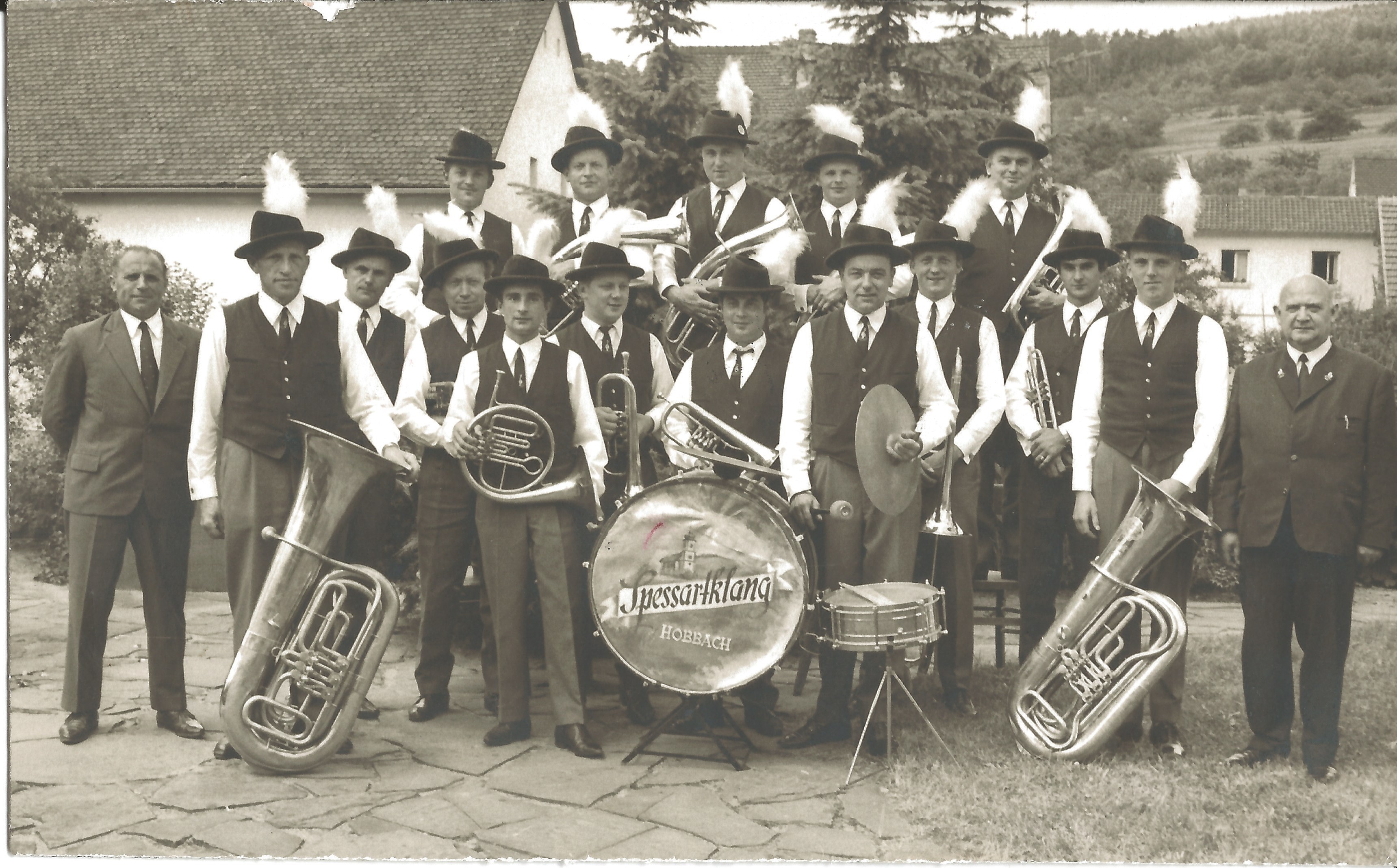 Die Musiker des Spessartklang Hobbach beim Gründungsfest