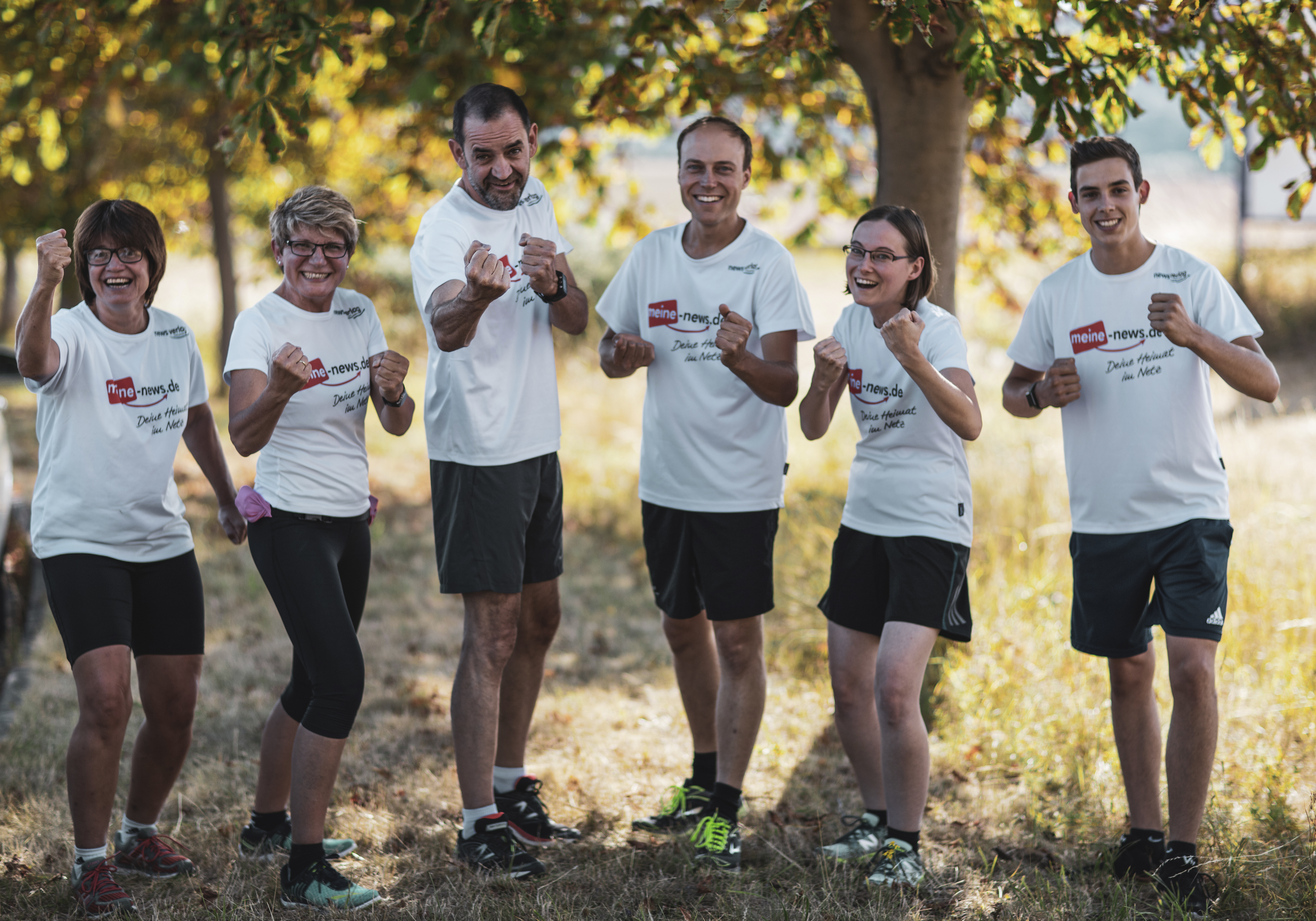 Das News-Verlag-Runningteam voller Tatendrang (v.l.n.r.) Manuela Bischof, Iris Breitenbach, Manfred Scheurich, Dominik Stapf, Carolin Wurtinger und Jonas Gockert. Auf dem Bild fehlt Lisa Losert.