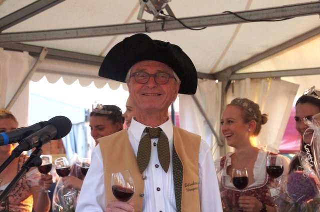 Eröffnung des  60. Erlenbacher Weinfestes