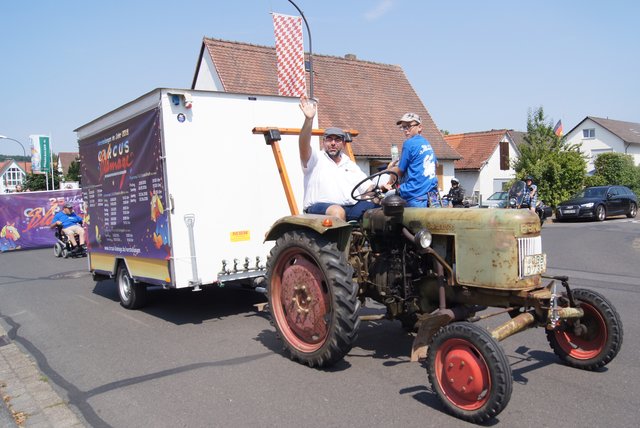Der Wagen des Kinder- und Jugendcircus Blamage...