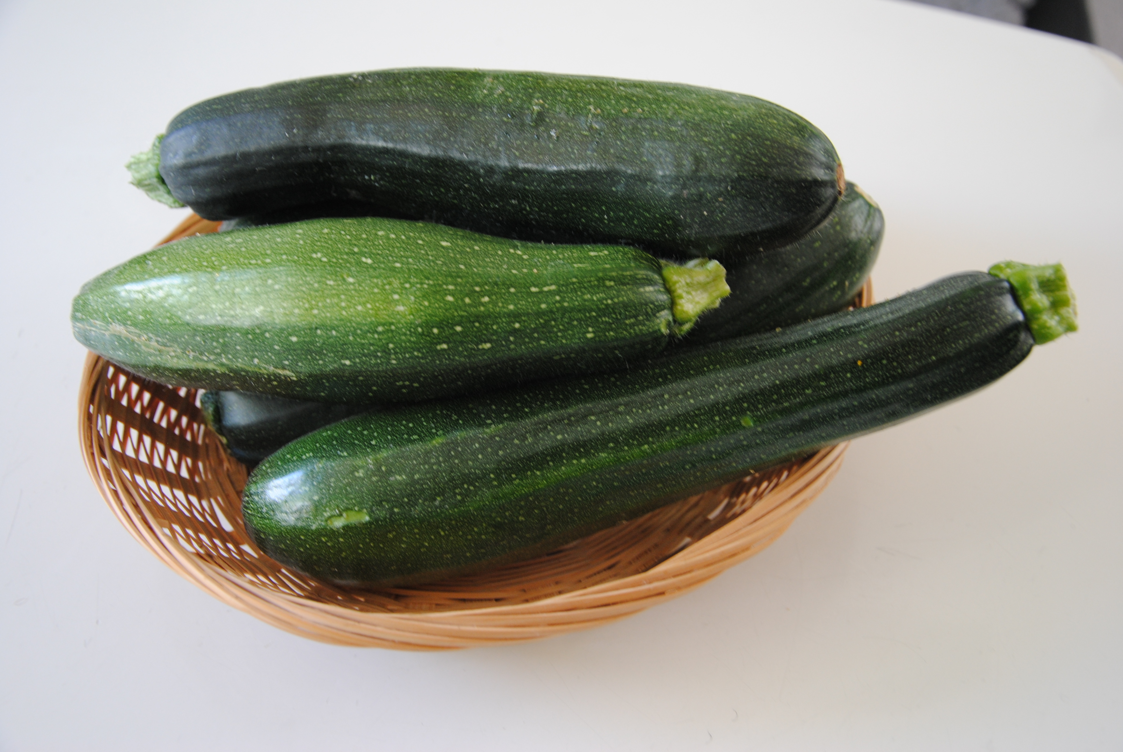 Gesund und Lecker, dabei ganz wenig Kalorien, das zeichnet Zucchinis aus.