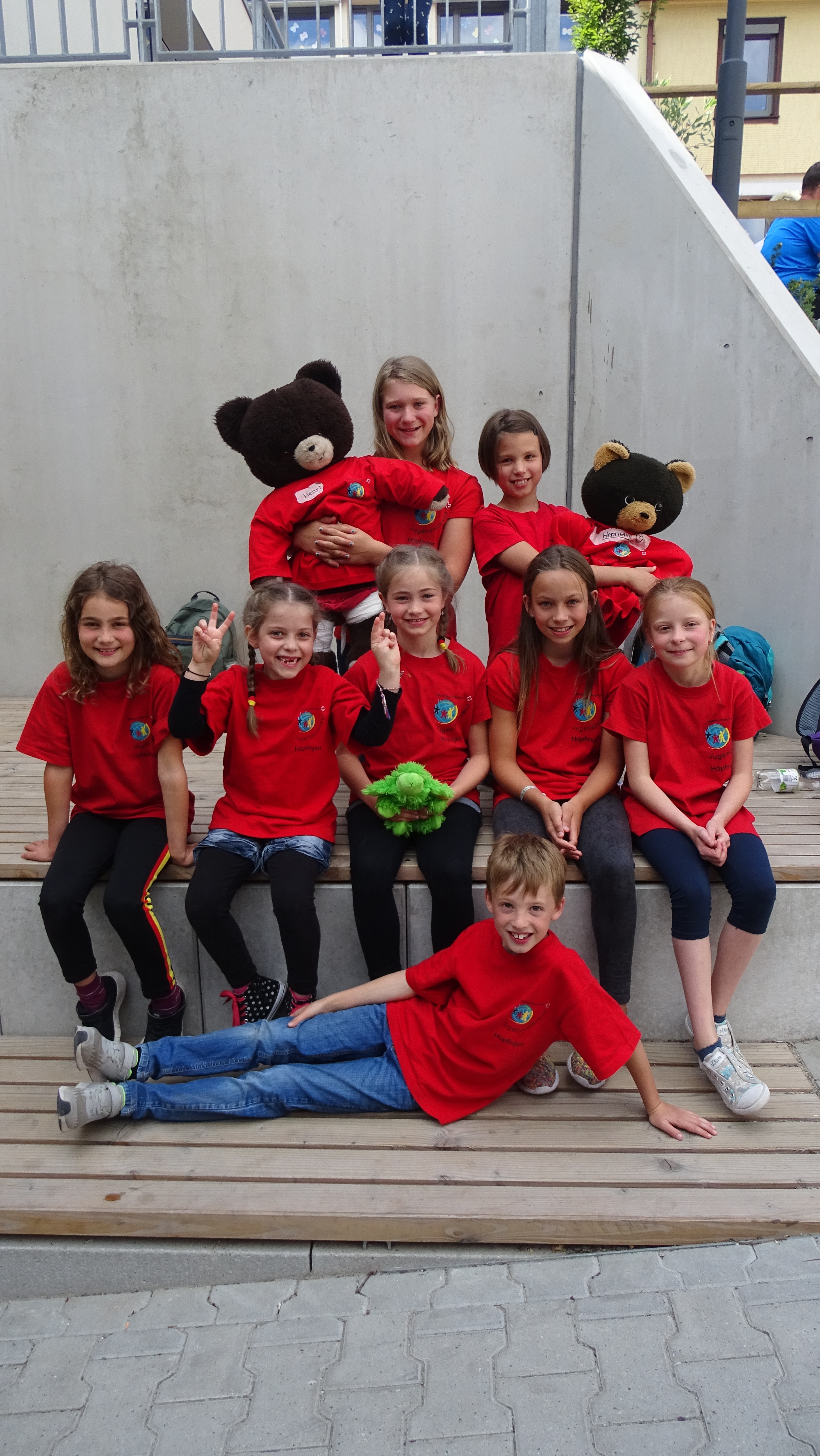 Jugendrotkreuz-Gruppe Höpfingen in der Stufe I des DRK-Höpfingen beim JRK-Landeswettbewerb in Dornstetten