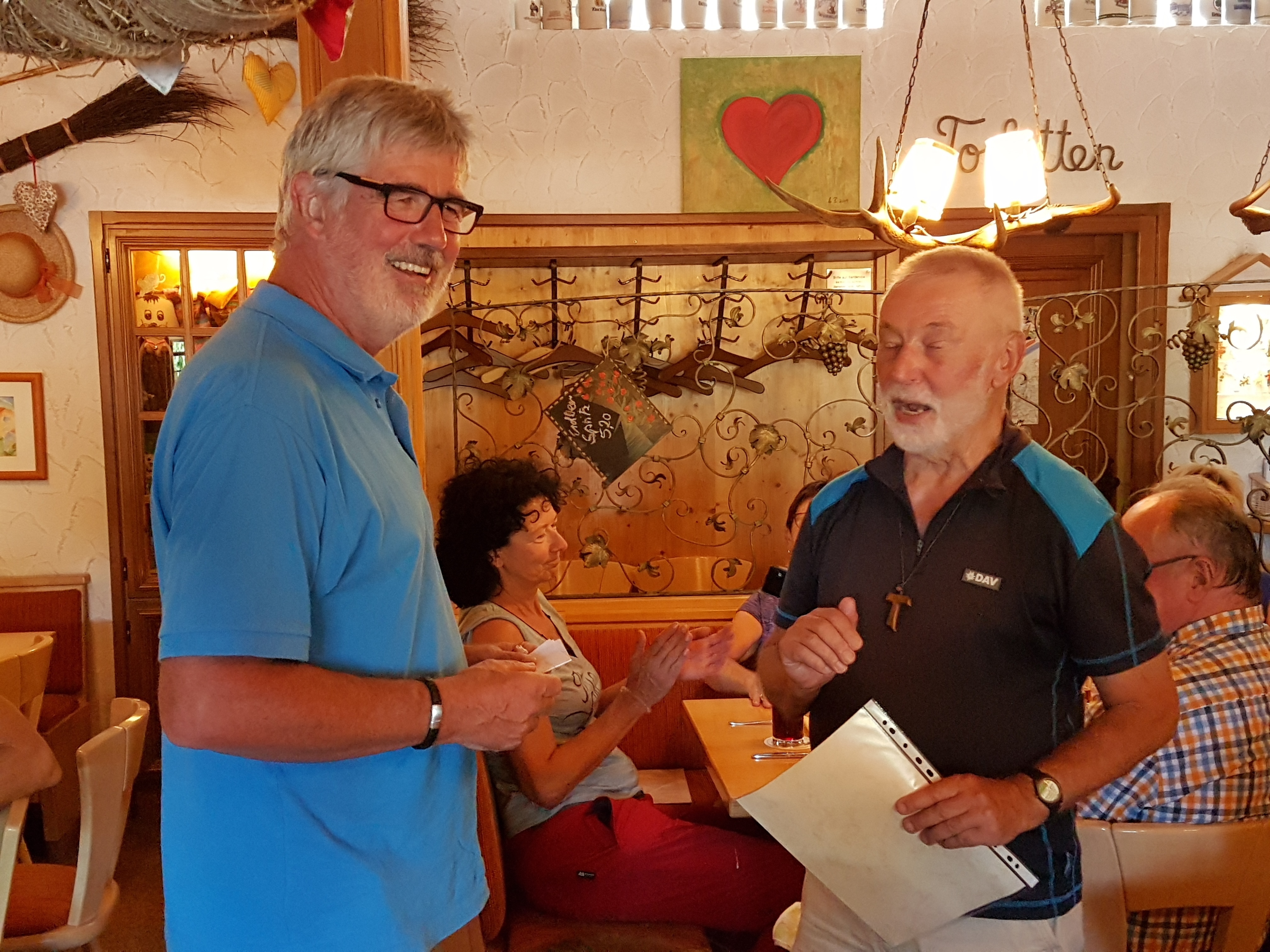 OWK-Vorstand Karl Ohlemüller ehrt Hans Rehberg